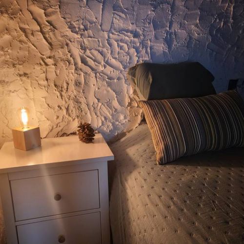 Table de nuit avec lumière douce