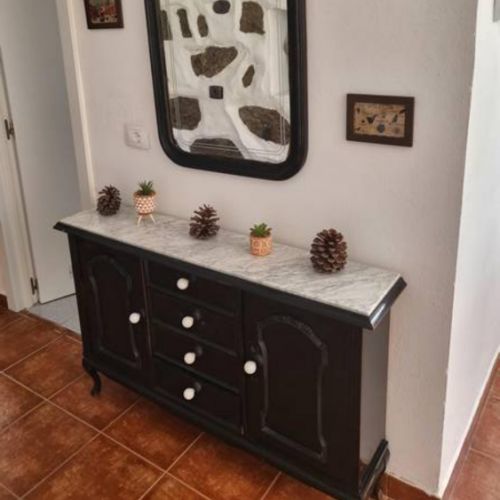 Petit meuble de rangement dans l’entrée